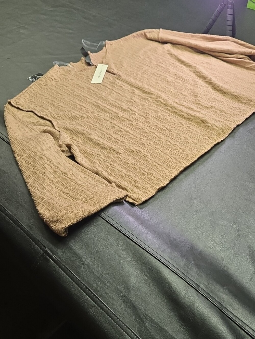 Francesca's Collections Light Brown/Tan Knit Sweater